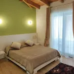 Hotel & Restaurant White 3*