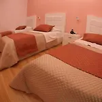 Hotel & Restaurant White