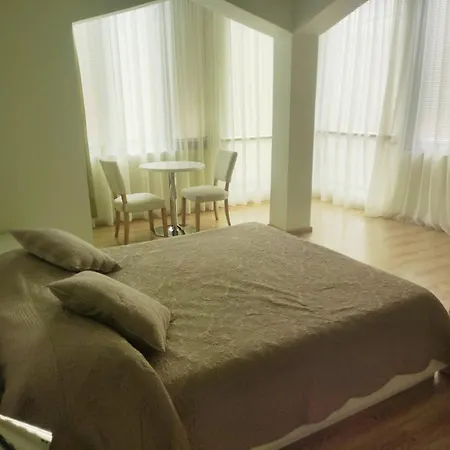 & Restaurant White 3*