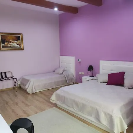 & Restaurant White Hotel Berat