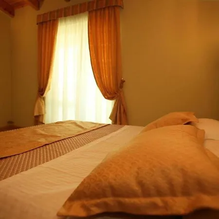 & Restaurant White Hotel 3*