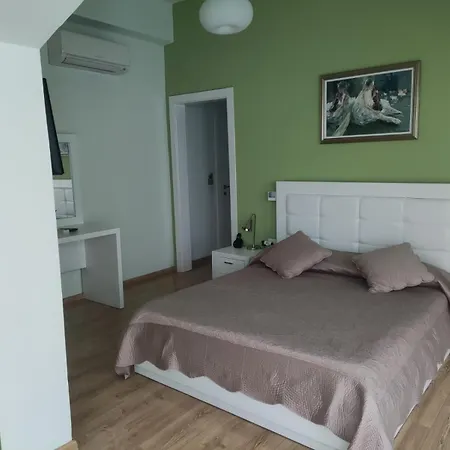 & Restaurant White Berat