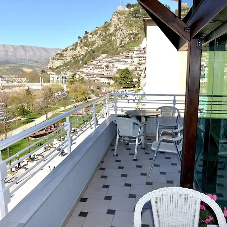 & Restaurant White 호텔