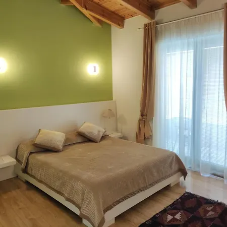 Hotel & Restaurant White 3*