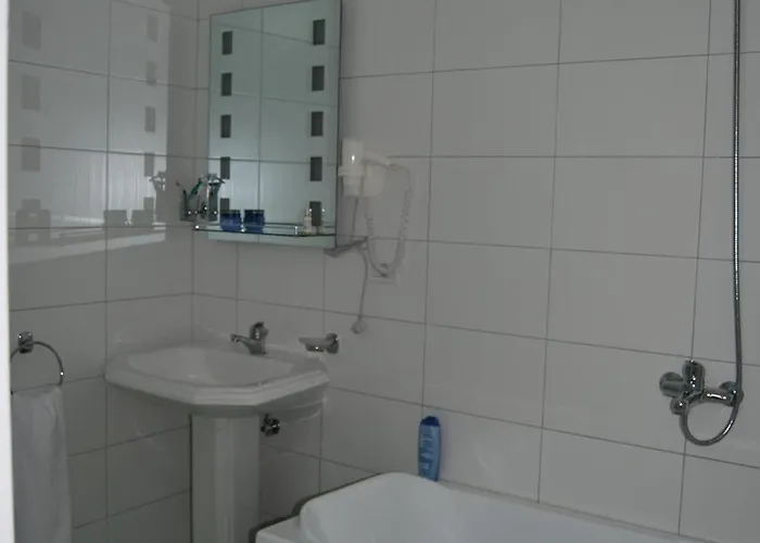 & Restaurant White 호텔 3*