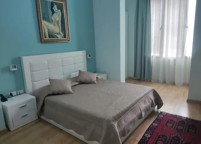 & Restaurant White 3*