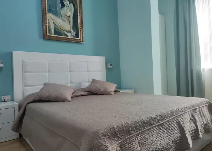 & Restaurant White 호텔 3*