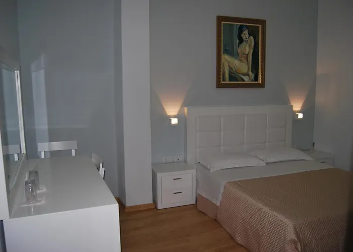 호텔 & Restaurant White 3*